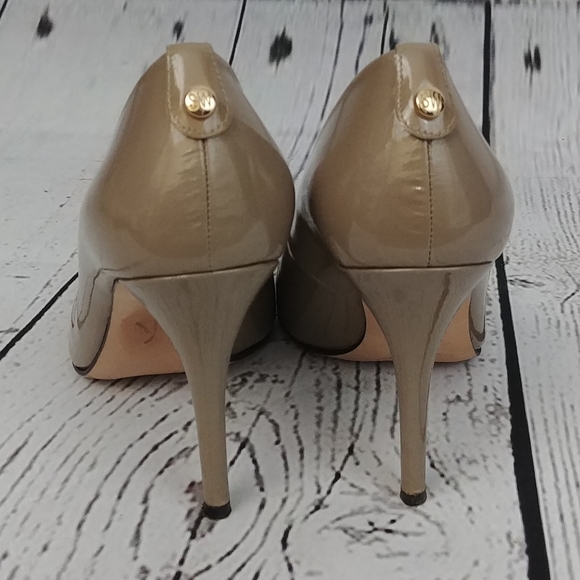 Stuart Weitzman Logoflame Silk Aniline Nude Heels - Picture 4 of 8